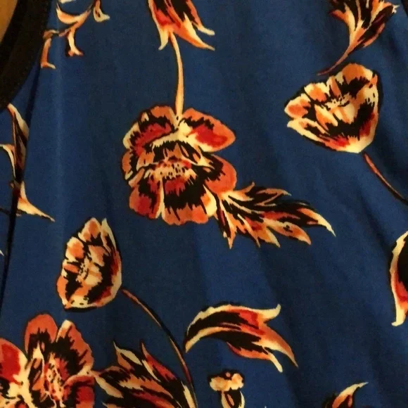 Ivanka Trump Blue Floral Tank Top Small - Picture 3 of 3